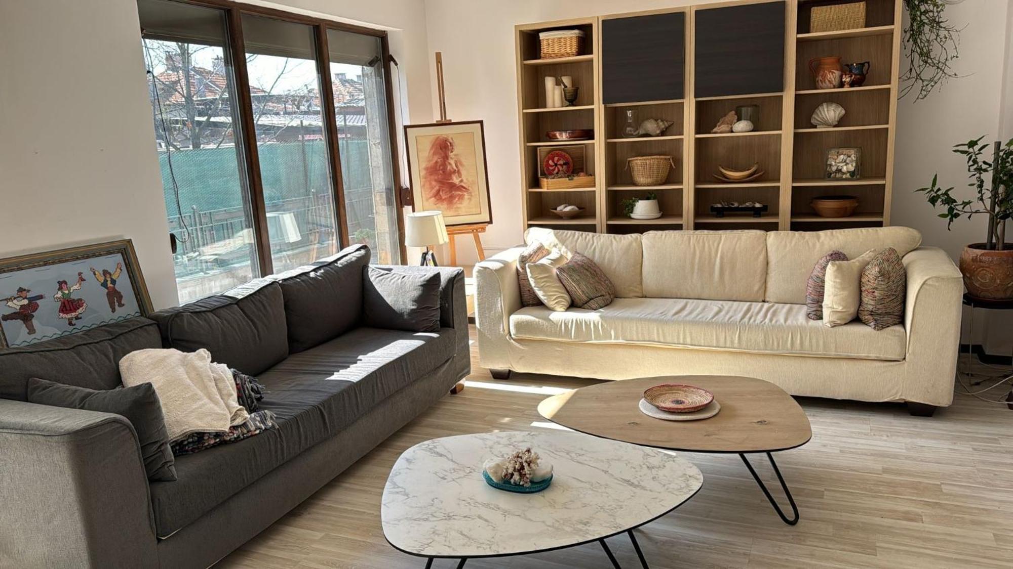 Kazanlak Large Guest House Apartment Near The Center With Full Kitchen & Dining Room, King Beds, Garden Patio, Free Parking & Self Check-In Exterior foto