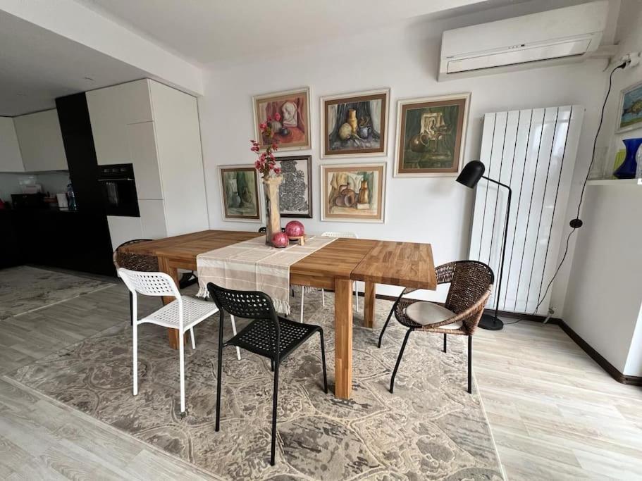 Kazanlak Large Guest House Apartment Near The Center With Full Kitchen & Dining Room, King Beds, Garden Patio, Free Parking & Self Check-In Exterior foto